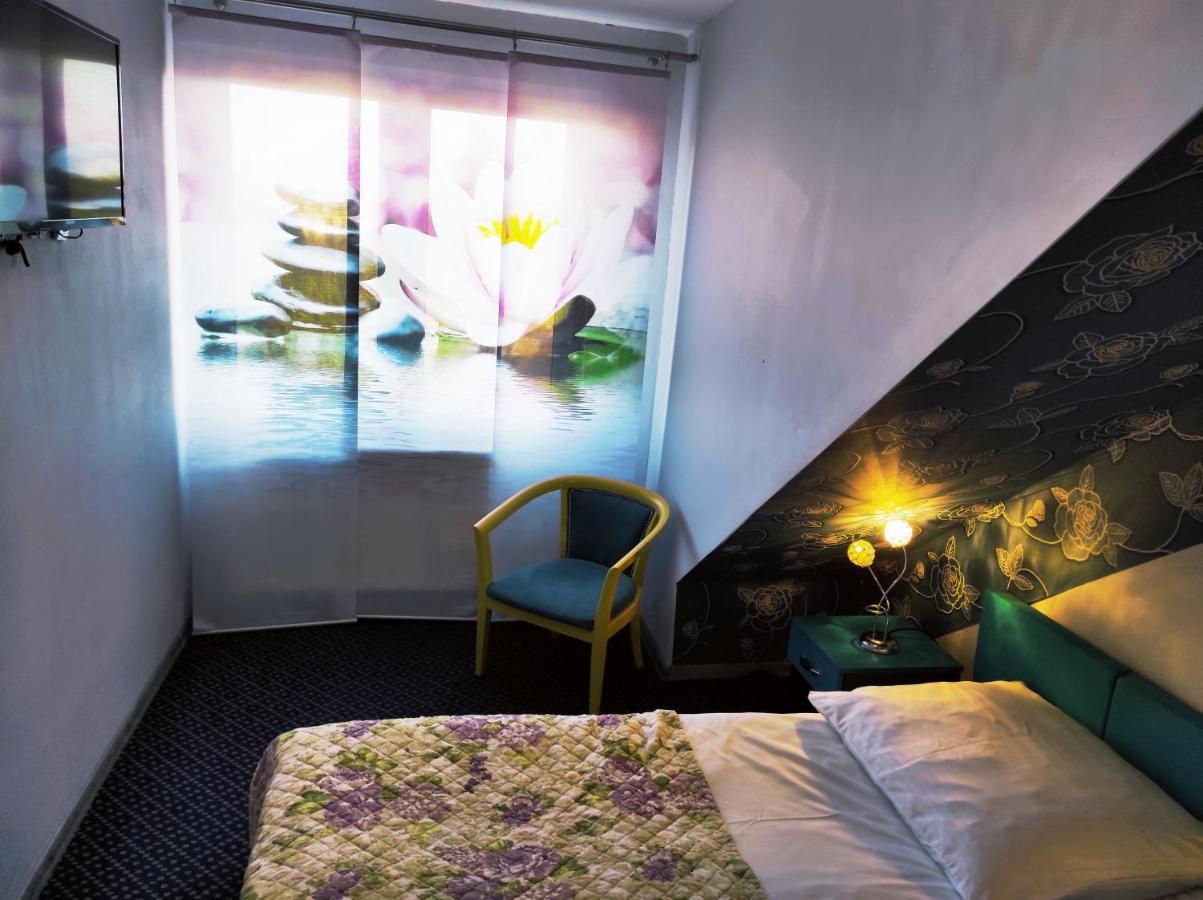 Pod Roza B&B ウストカ エクステリア 写真