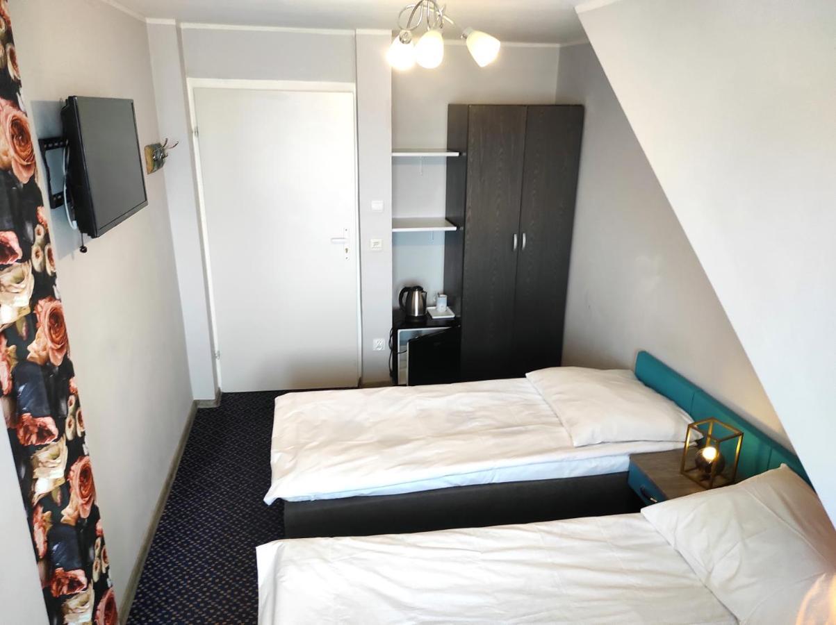 Pod Roza B&B ウストカ エクステリア 写真